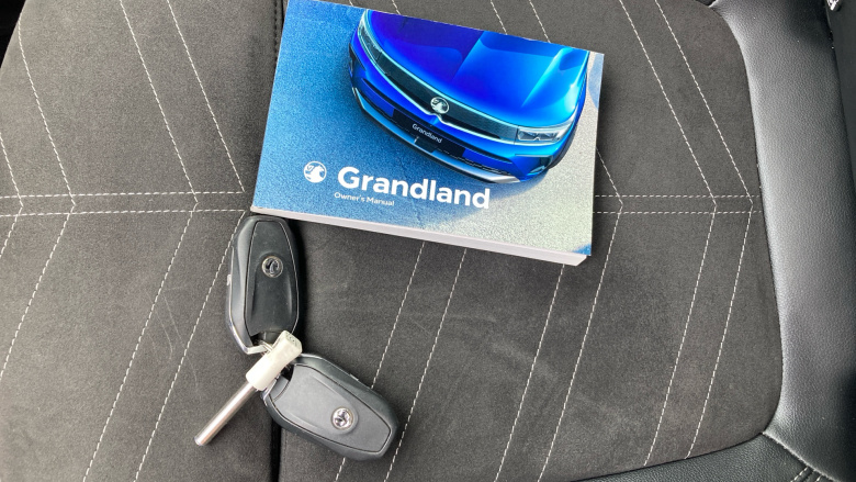 Vauxhall Grandland 1.2 Turbo Ultimate 5dr Auto Petrol Hatchback